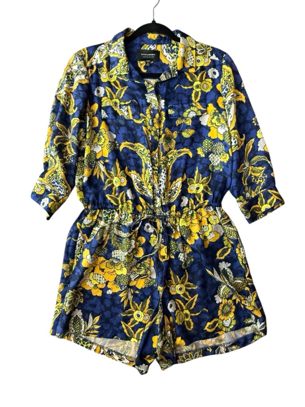 Banana Republic 100% Silk Floral Petite 6 Navy Gold Tie Waist Safari Romper